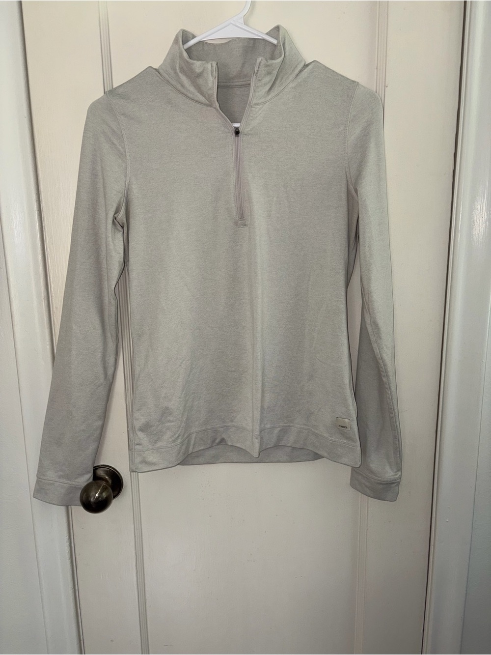 Vuori halo half-zip pullover - Picture 2 of 9